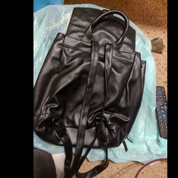 Rampage Black Shoulder Bag - Picture 3 of 7